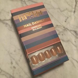 Limited edition red Aspen nails